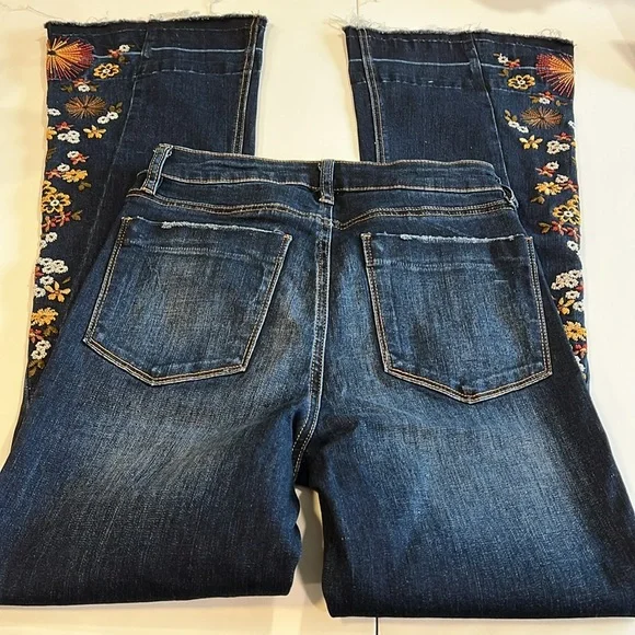 Ashley Mason 5/27, Dark Blue Embroidered Flair, wide Leg Jeans - Picture 2 of 7